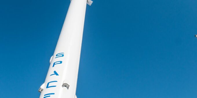 SpaceX's Starship Launches: The Debate Among Florida Residents Over Turtles and Nudists