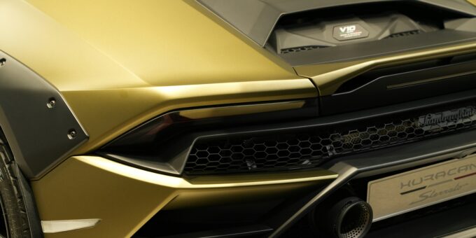 The Best Ever V10s: The McLaren Solus GT and the 'Tom Cruise of Engines'