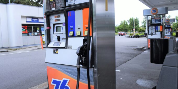 A Fiat Driver's Worst Nightmare: The Gas Station Dilemma