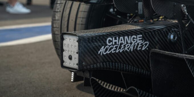 Bessent Predicts 'Substantial Acceleration' in Economy by End of Year