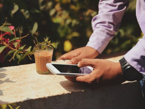 Extending Smartphone Lifespan: Practical Habits for Long-Term Device Health