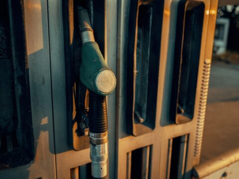 How to Lower Your Vehicle's Fuel Costs with Smart Habits and Maintenance