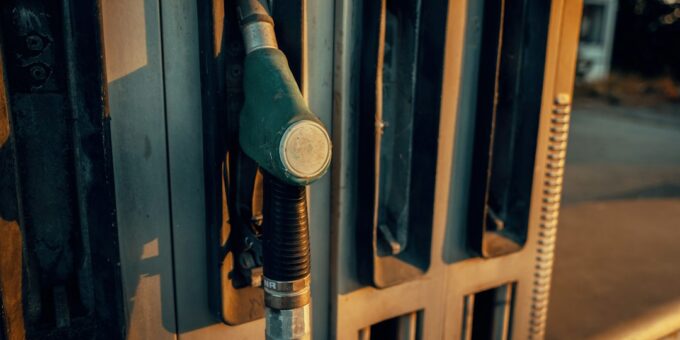 How to Lower Your Vehicle's Fuel Costs with Smart Habits and Maintenance