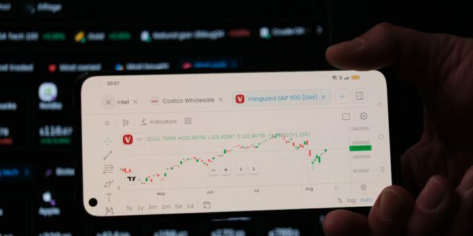 Understanding Economic Cycles: How to Navigate Expansion, Recession, and Recovery